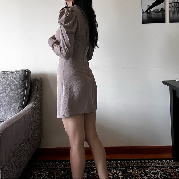 Tan mini dress from Wilfred Aritzia - Picture 4 of 4